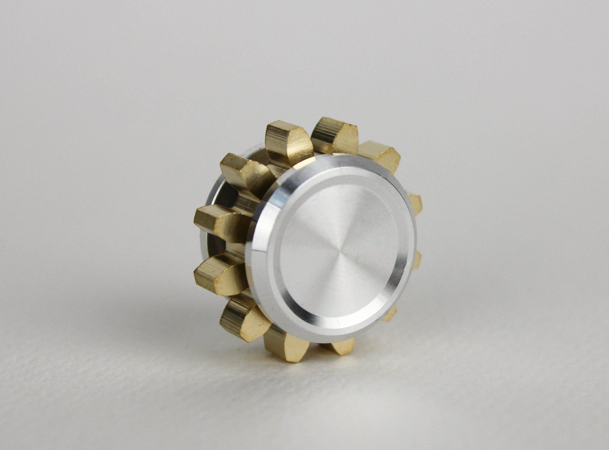 Gear - 1 gear, mini fidget spinner - silver back brass