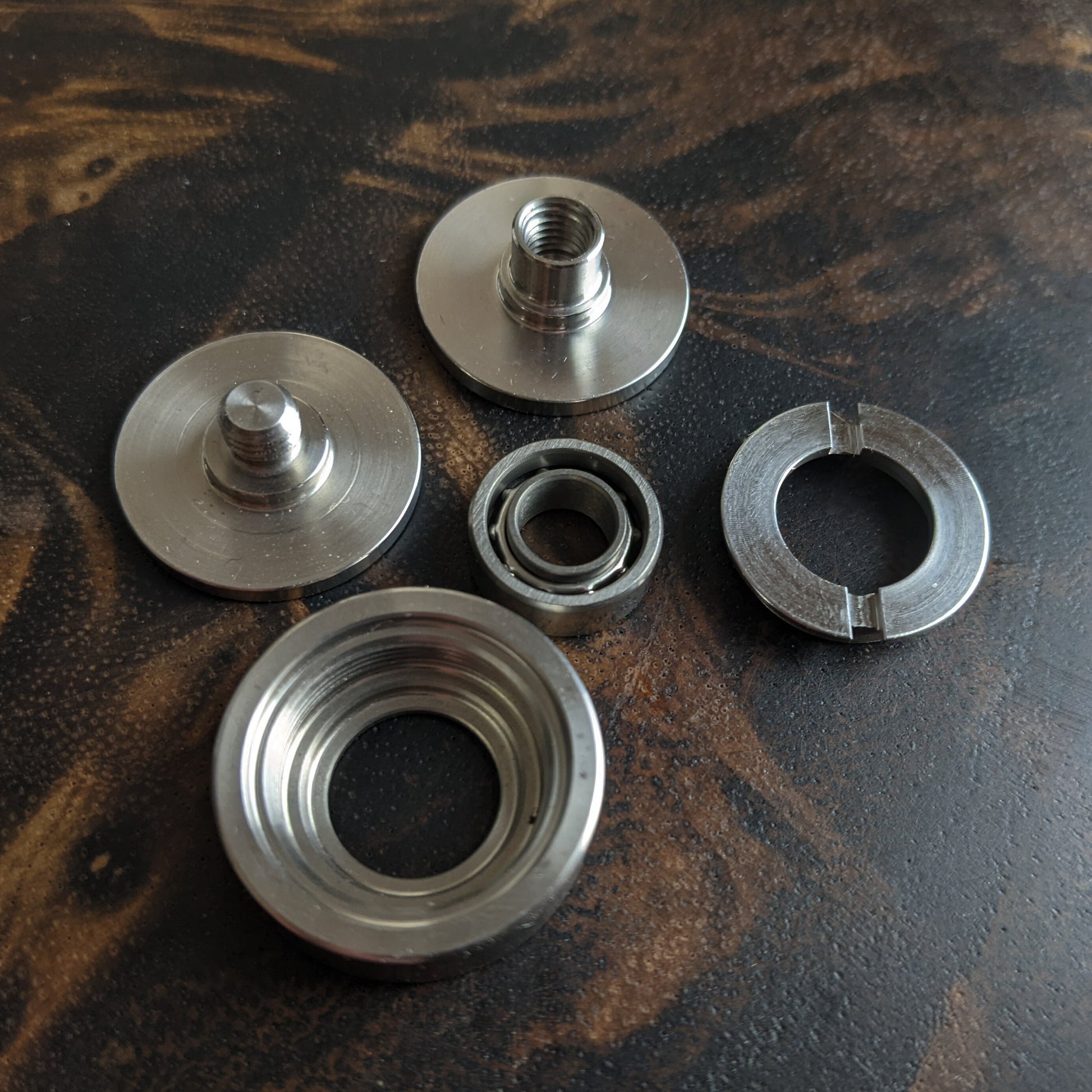Kit 2.0 - 608 to r188 bearing adapter and micro fidget spinner, stainless steel