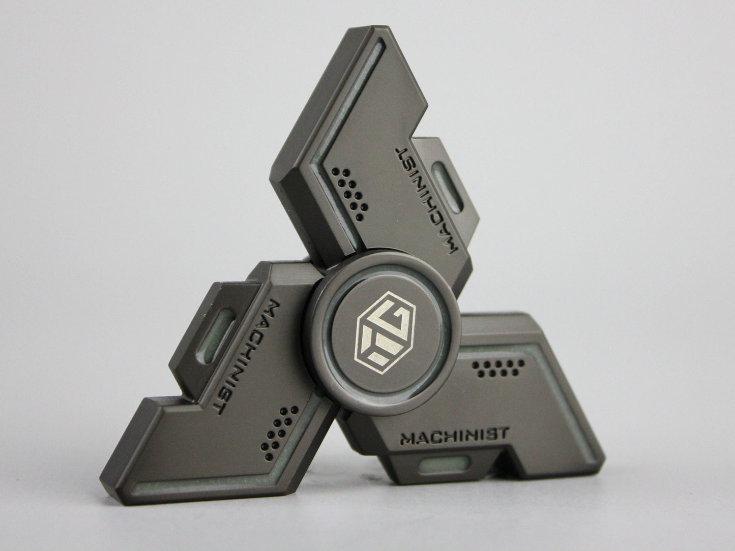 Mecha Atlas fidget spinner - tringle gunmetal glow in the dark