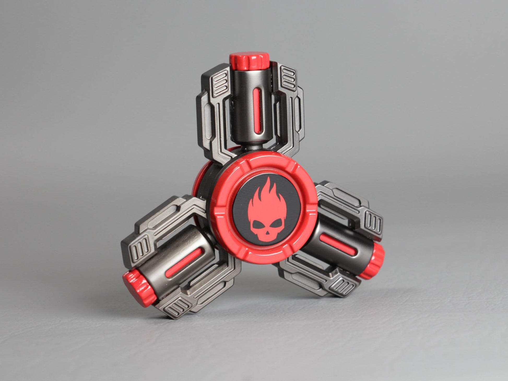 Flaming Skull 3 - tri-shaped fidget spinner in gunmetal and red