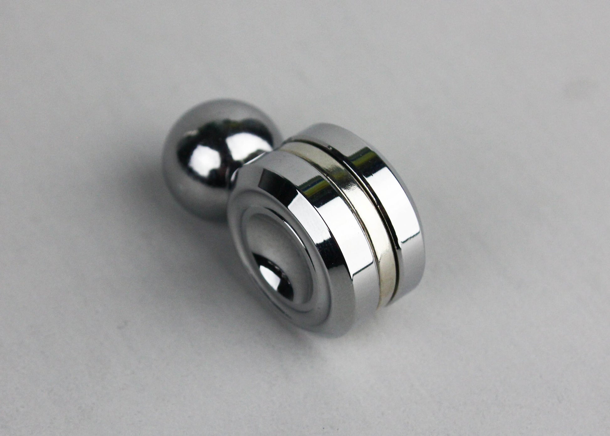 Orbit fidget Roller, steel ball magnet finger spinner