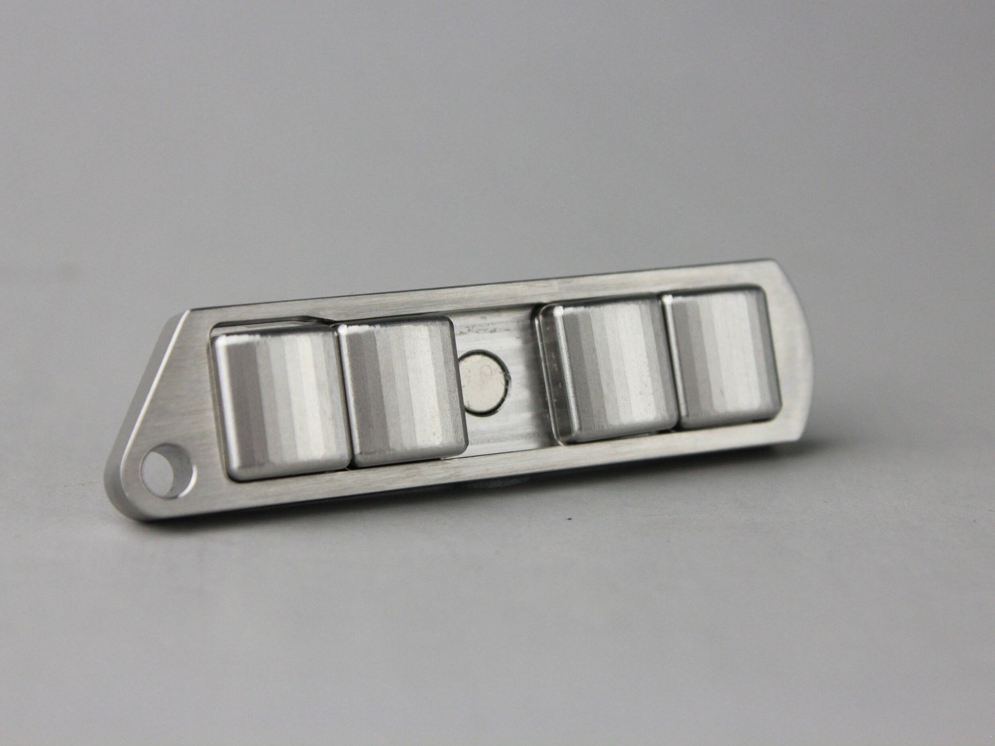 Nugget fidget slider - keyring fidget clicker - magnet kinetic toy