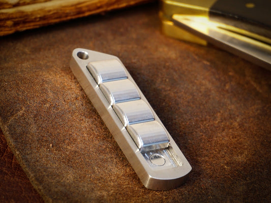 Nugget fidget slider - keyring fidget clicker - magnet kinetic toy
