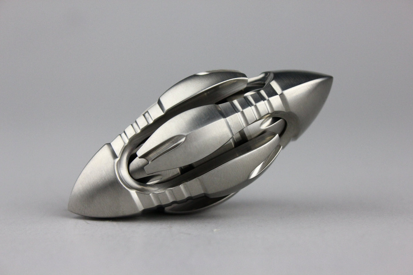 Fidget clicker - alien egg - high end stainless - hand slider