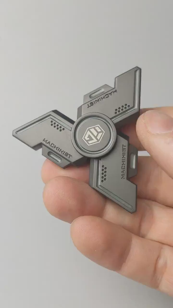 Mecha Atlas fidget spinner - tringle gunmetal glow in the dark